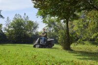 Tondeuse Autoportée Alpina AT2 66 QA – Efficace et Polyvalente