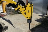 6537db836d0fbbd2893d8a86_img-5651-2-2-p-500.jpg BRH Hydraulique – Marteau pour Mini-Pelle, Tractopelle et Chargeuse Compacte