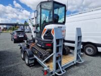 Mini Pelle Bobcat E27Z 2023 – Lot Complet avec Remorque & BRH