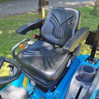 Tracteur LS MT1.25 HST – 24,7 CV Pneus Gazon