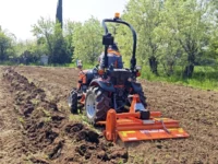 Tracteur TAFE 6028 – Microtracteur 25 CV Ergonomique
