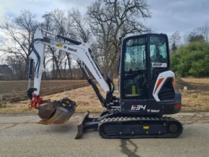 mini pelle bobcat e34 3 48 tonnes vue laterale