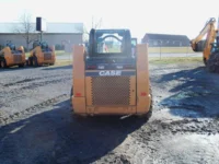 Case SR200 Chargeuse compacte J2-2 case sr200 chargeuse compacte godet 0 6 m3