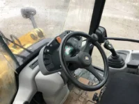Caterpillar 907H Chargeuse compacte D3-2 cat 907h compact wheel loader 5 8 tonnes godet 1 m3