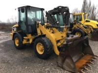 Caterpillar 907H Chargeuse compacte D4-2 caterpillar 907h chargeuse compacte sur pneus 2008 occasion