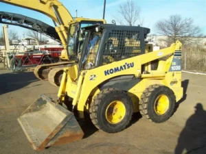 komatsu sk1020-5 turbo chargeuse compacte occasion 2007