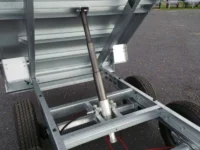 Reboque basculante BW Trailers 2 detail anneaux darrimage remorque benne bw trailers
